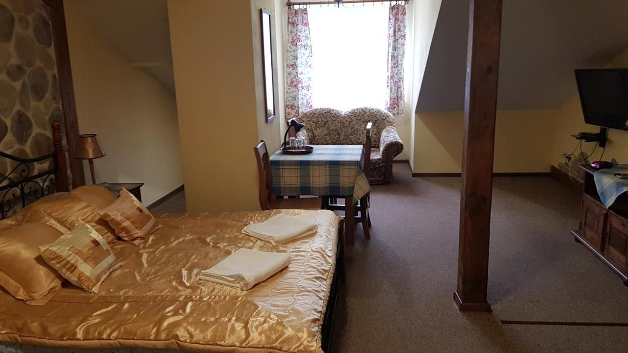 Karczma Na Woli Hotel Bilgoraj Ngoại thất bức ảnh